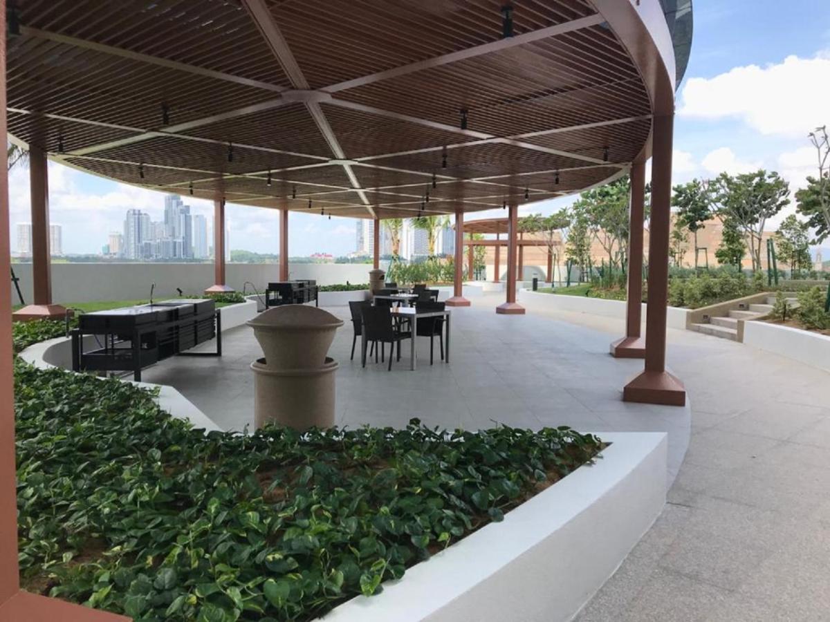 Almas Suite Puteri Harbour-S- Legoland-JB新山- SG新加坡 Nusajaya  Exterior foto